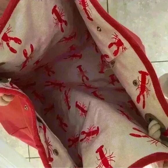 WILDFOX YACHT CLUB REVERSIBLE BEACH TOTE - Picture 6 of 8